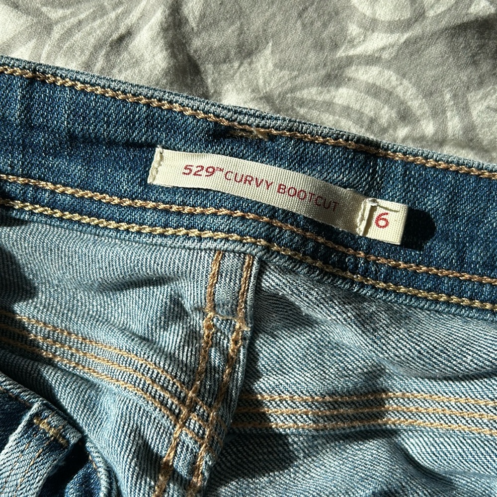 Levi’s 529 curvy bootcut jeans